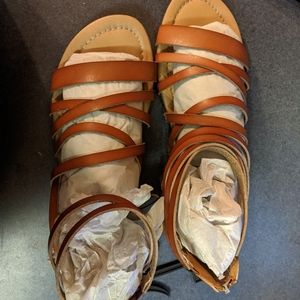 Size 12 women sandals NWT